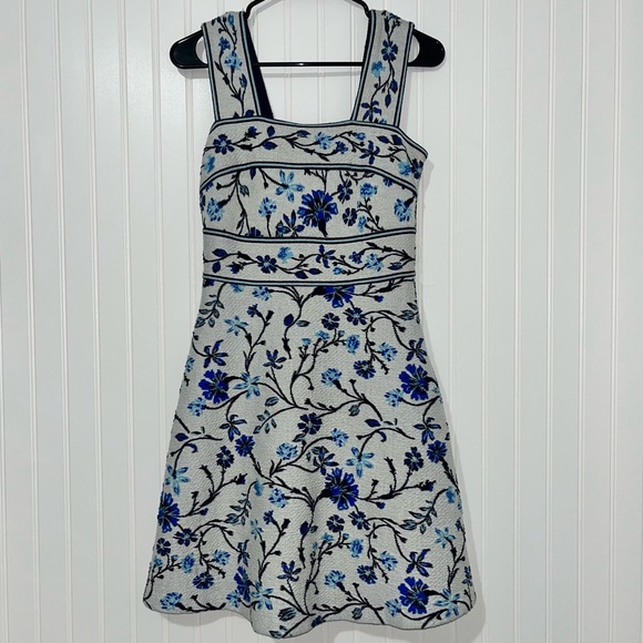 Maeve Anthropologie Shannon white and blue floral skater mini dress - Picture 2 of 8
